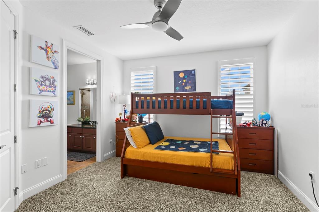 6 Academy Way, Unit 221 St. Petersburg, FL 33711 - Photo 38 of 64