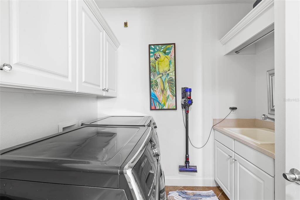 6 Academy Way, Unit 221 St. Petersburg, FL 33711 - Photo 41 of 64