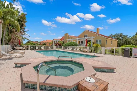 $885,000 | 6 Academy Way, Unit 221, St. Petersburg, FL 33711