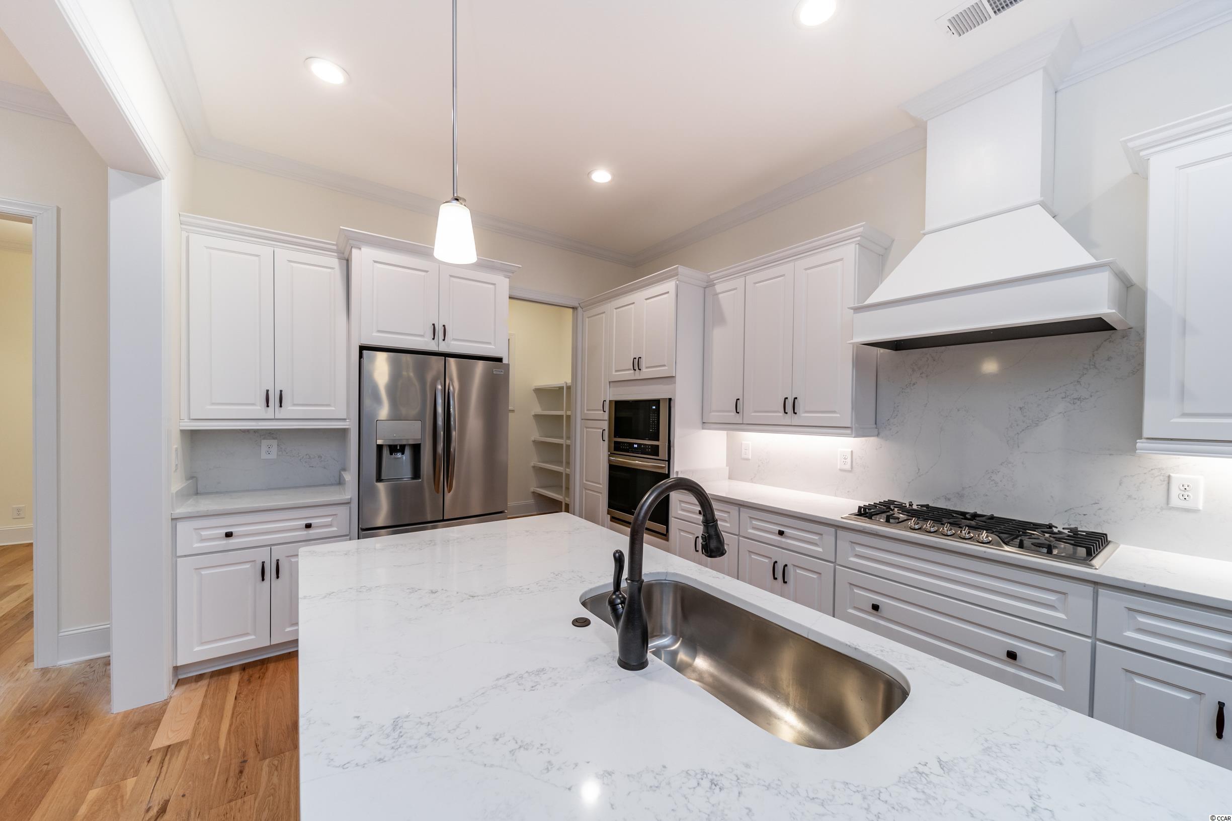 180 Knotty Pine Way Murrells Inlet, SC 29576 - Photo 10 of 40 Gallery Image 10