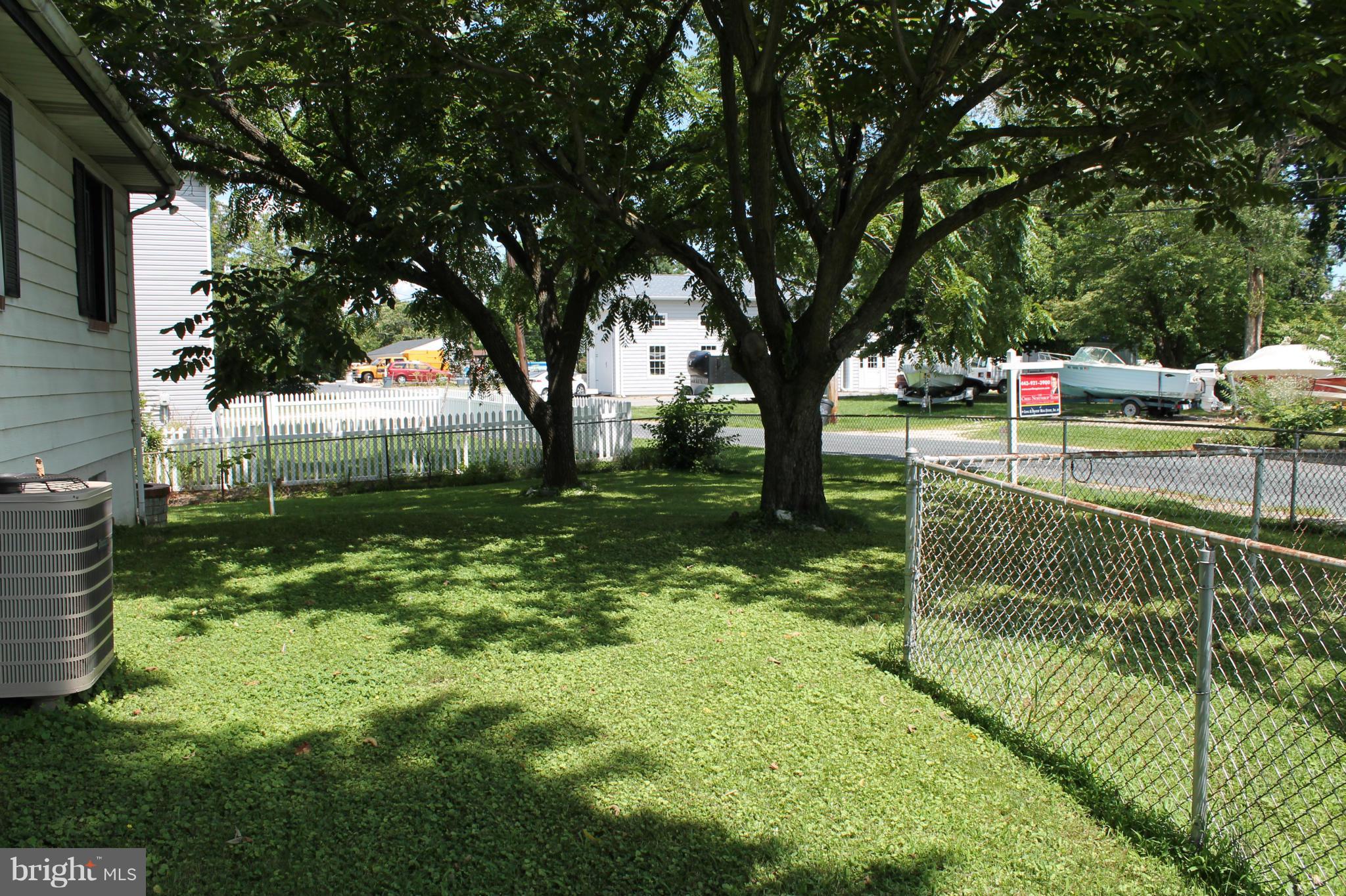 2335 Poplar Road Baltimore, MD 21221 - Photo 14 of 15 a view of a park with large trees