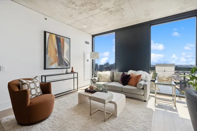 $3,000 | 234 West Polk Street, Unit 2907, Chicago, IL 60605