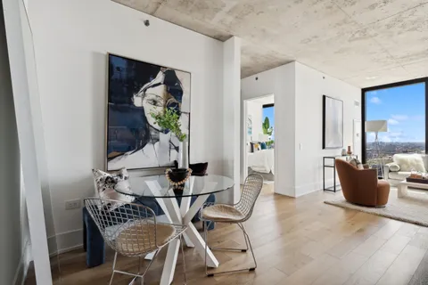 $3,000 | 234 West Polk Street, Unit 2907, Chicago, IL 60605