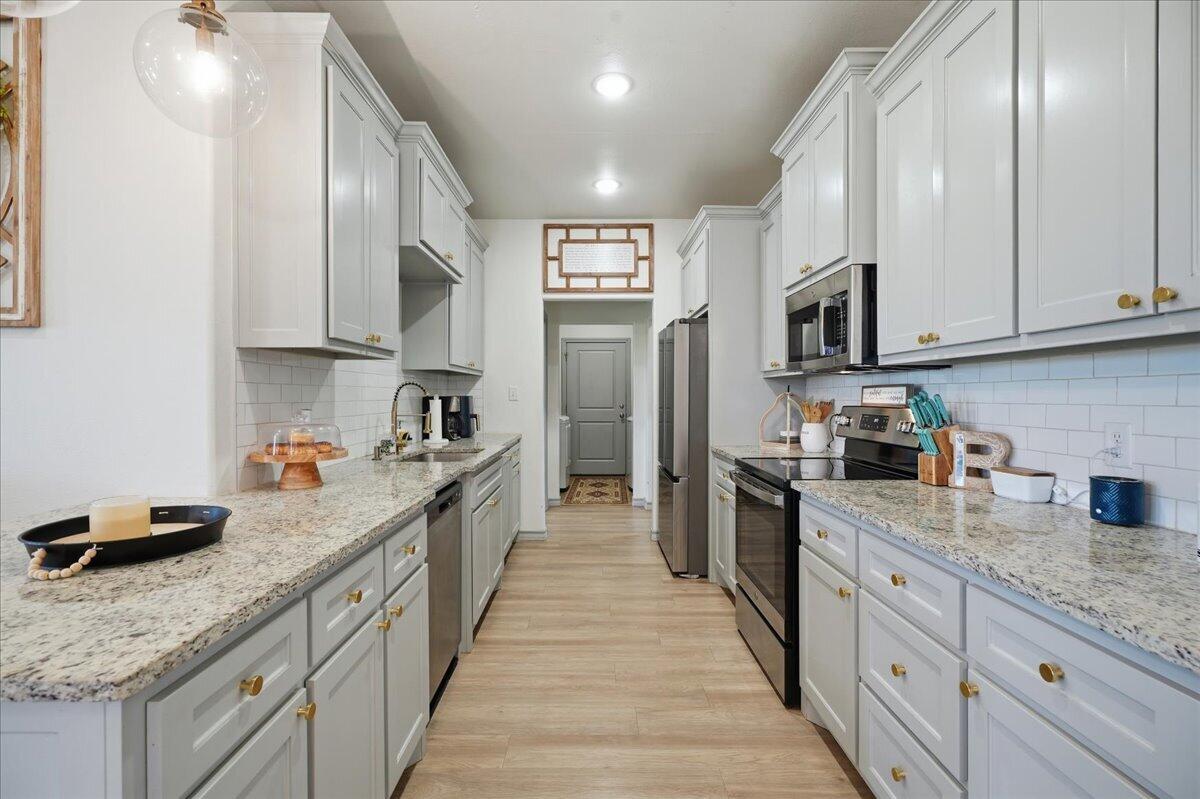 183 Allison Road Wilson, TX 79381 - Photo 14 of 43 14