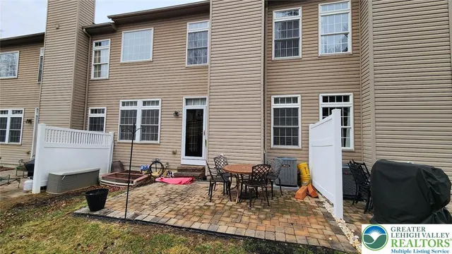 $374,900 | 3 Kings Avenue, Easton, PA 18045