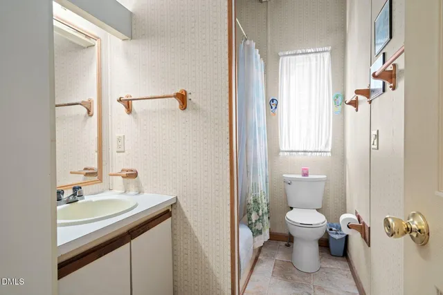 $224,500 | 11972 Straight Gate Road, Whitakers, NC 27891