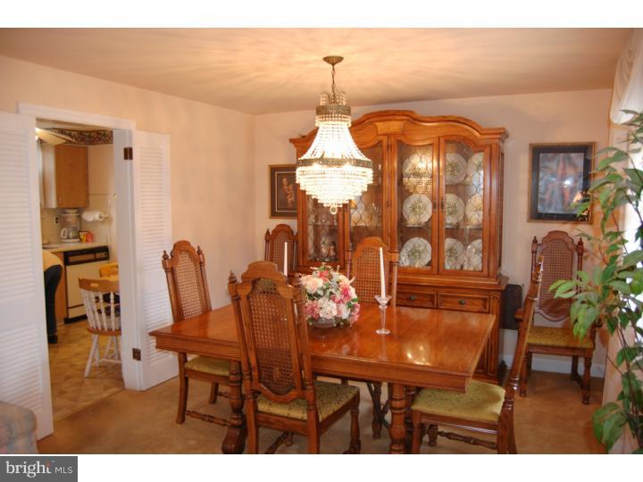 527 Stanbridge Road Morton, PA 19070 - Photo 8 of 24 Dining Room