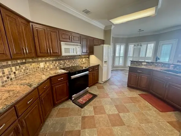 $2,950 | 407 Quick Silver, Horseshoe Bay, TX 78657