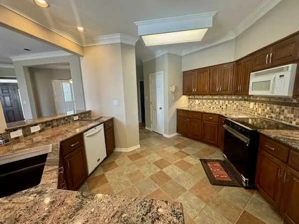$2,950 | 407 Quick Silver, Horseshoe Bay, TX 78657