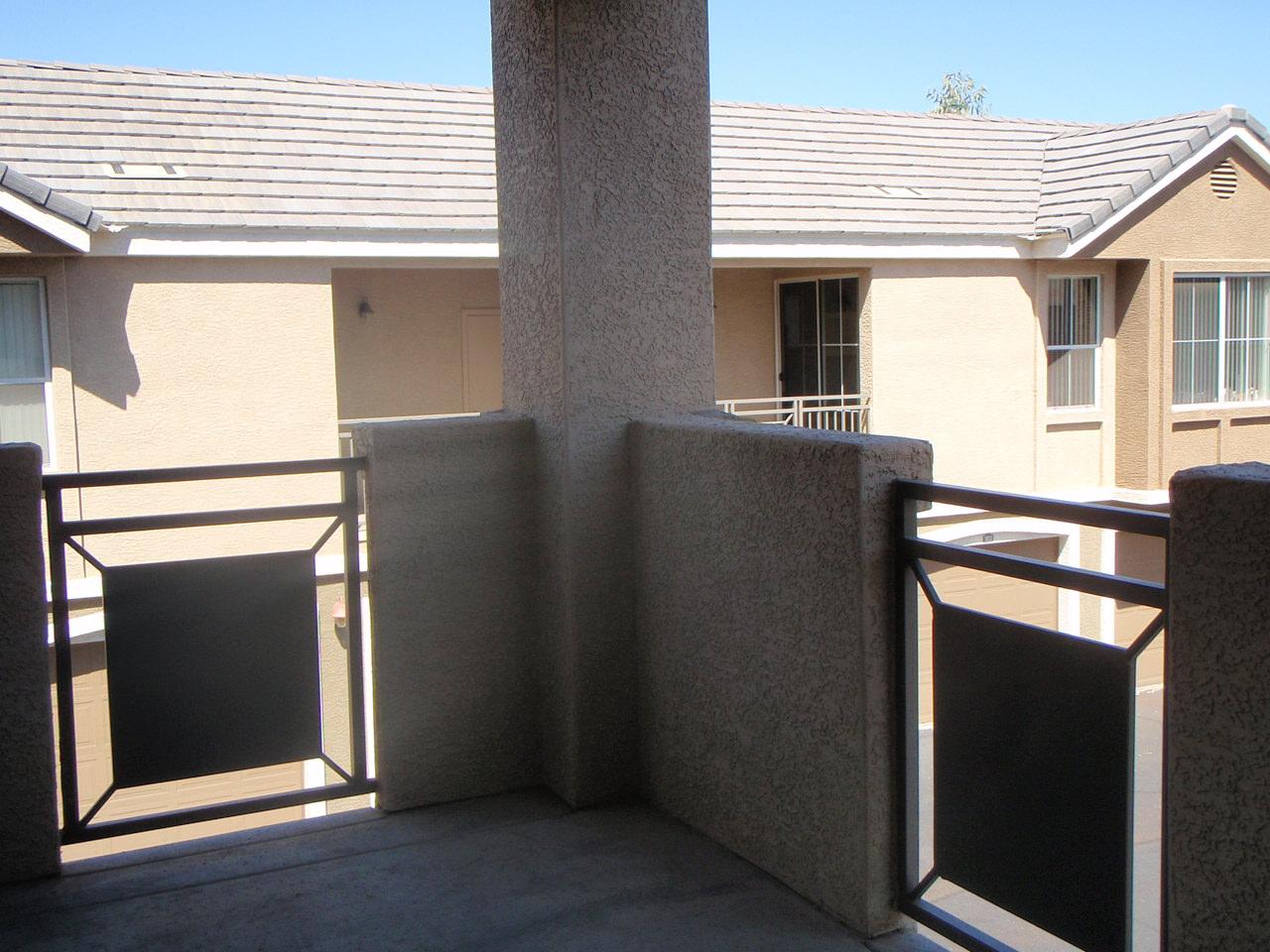 909 East Camelback Road, Unit 2037 Phoenix, AZ 85014 - Photo 8 of 9 PATIO