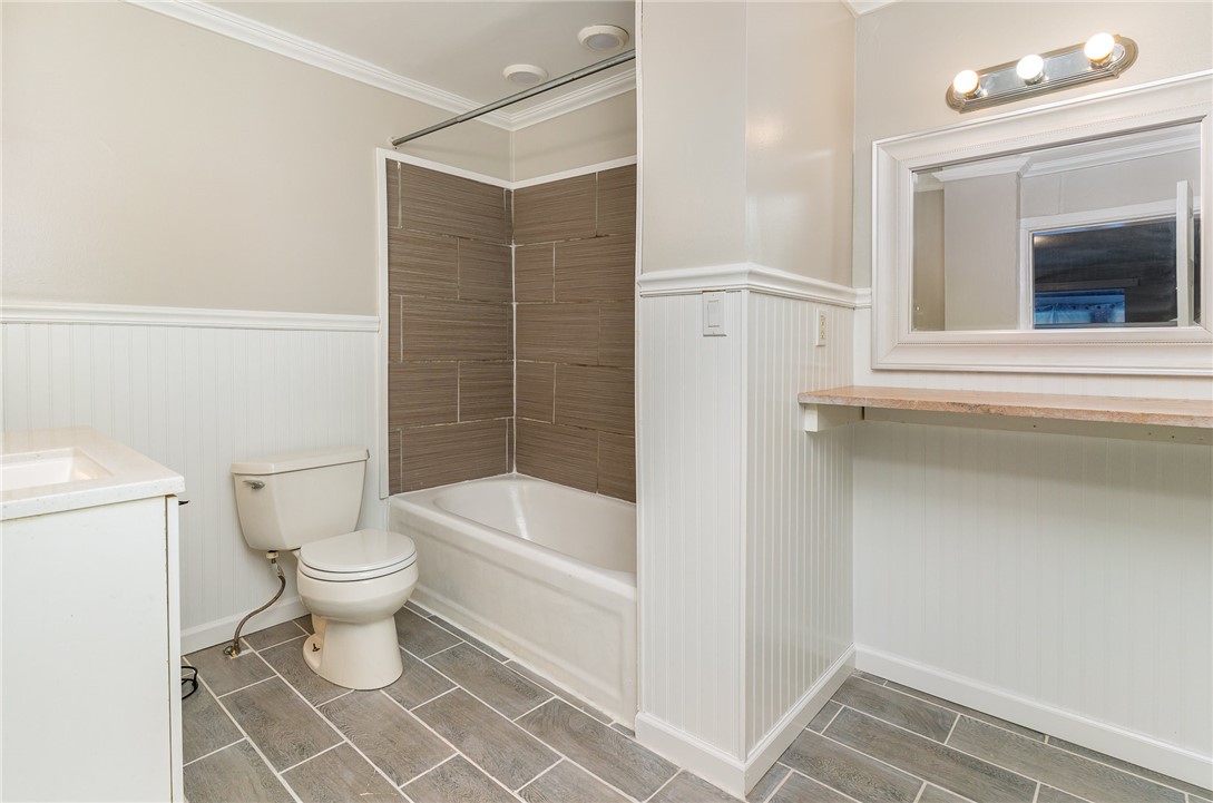 239 Pearl Street Rochester, NY 14607 - Photo 20 of 26