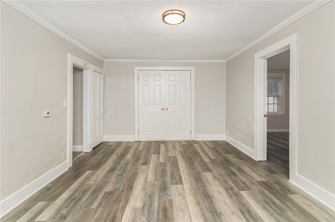 239 Pearl Street Rochester, NY 14607 - Photo 9 of 26