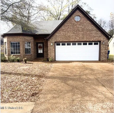 $289,000 | 2833 Mt Pleasant Street South, Hernando, MS 38632