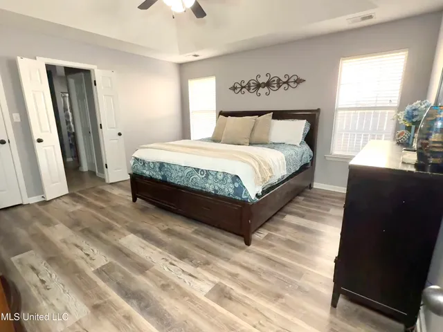 $289,000 | 2833 Mt Pleasant Street South, Hernando, MS 38632