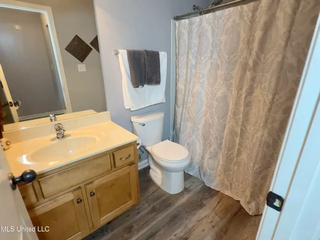 $289,000 | 2833 Mt Pleasant Street South, Hernando, MS 38632