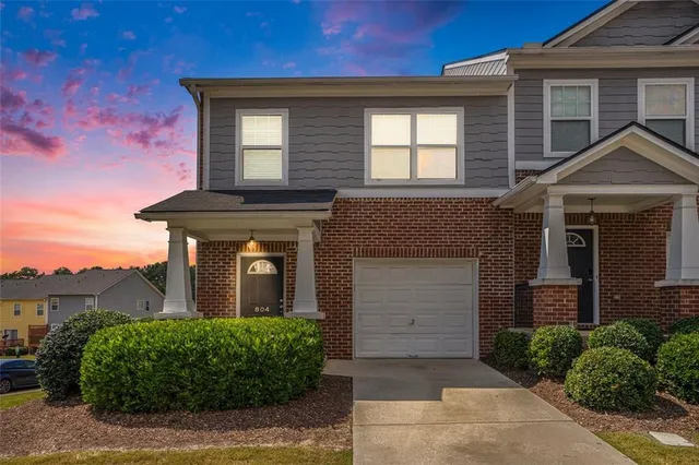 $2,300 | 804 Arbor Gate Lane, Lawrenceville, GA 30044