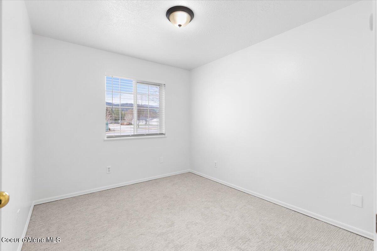 6648 Legacy Drive Rathdrum, ID 83858 - Photo 11 of 21 Bedroom 1