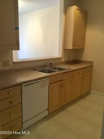 $1,650 | 5813 Wrightsville Avenue, Unit 122, Wilmington, NC 28403