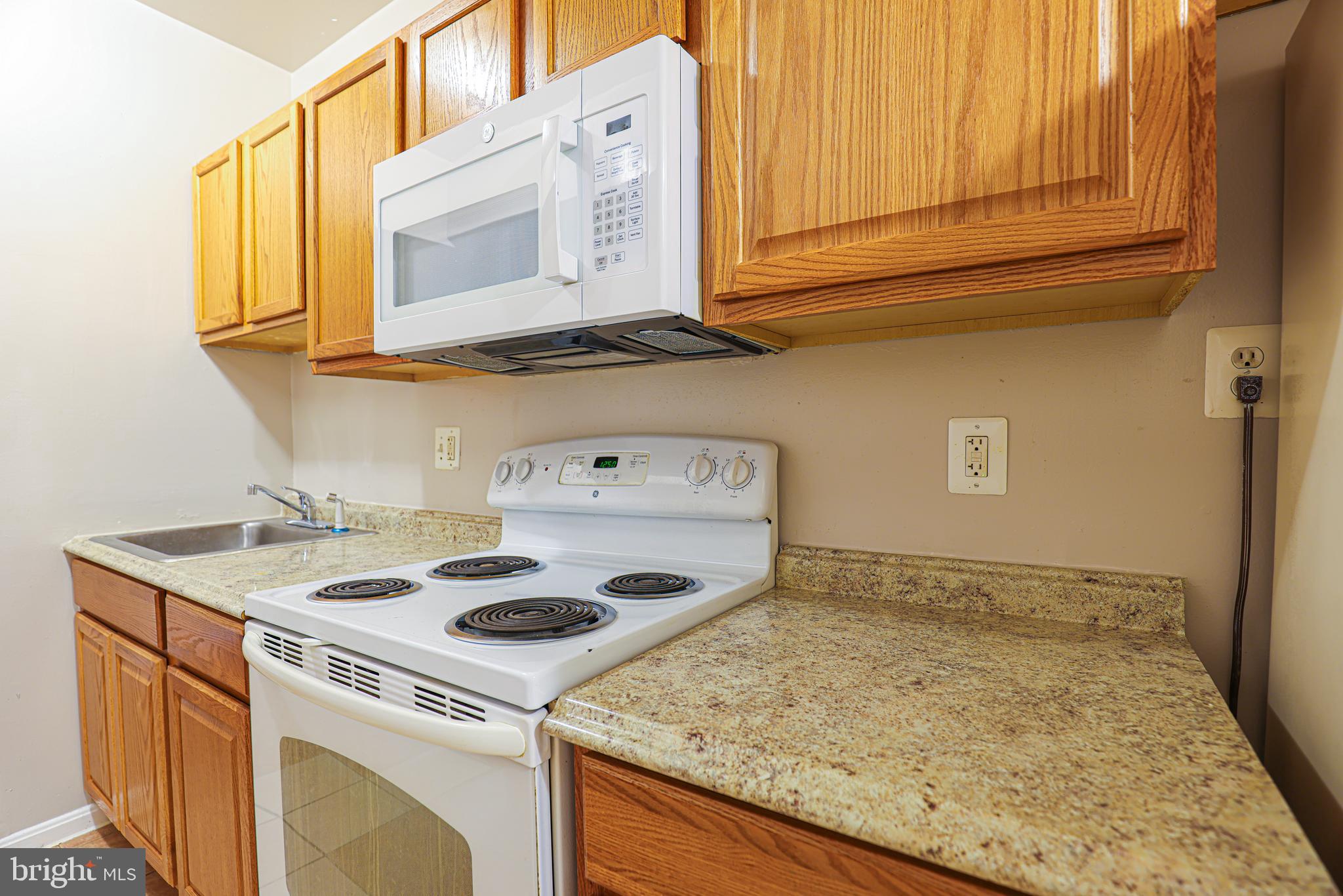 1633 E Street Northeast, Unit 3 Washington, DC 20002 - Photo 17 of 20
