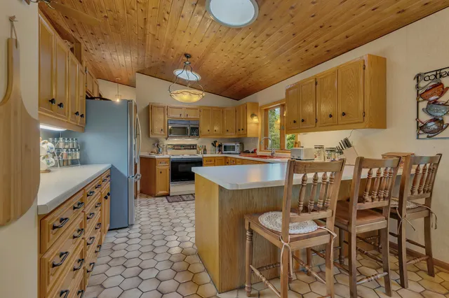 $895,000 | 29313 Island Lake Road, St. Joseph, MN 56374