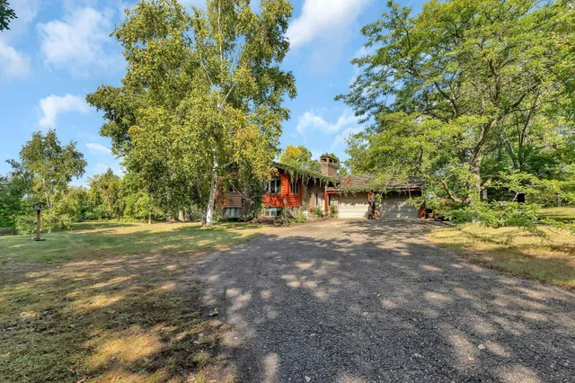 $895,000 | 29313 Island Lake Road, St. Joseph, MN 56374