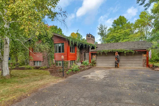 $895,000 | 29313 Island Lake Road, St. Joseph, MN 56374