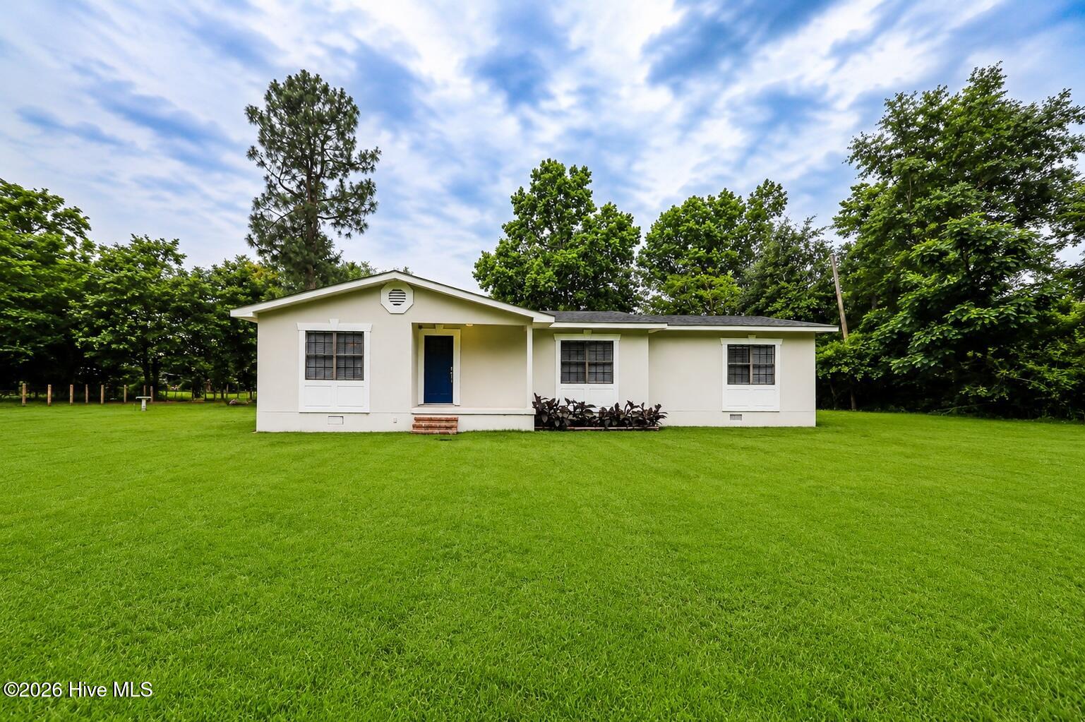 123 Community Hse Road Blythe, GA 30805 - Photo 1 of 29 123 Community Front