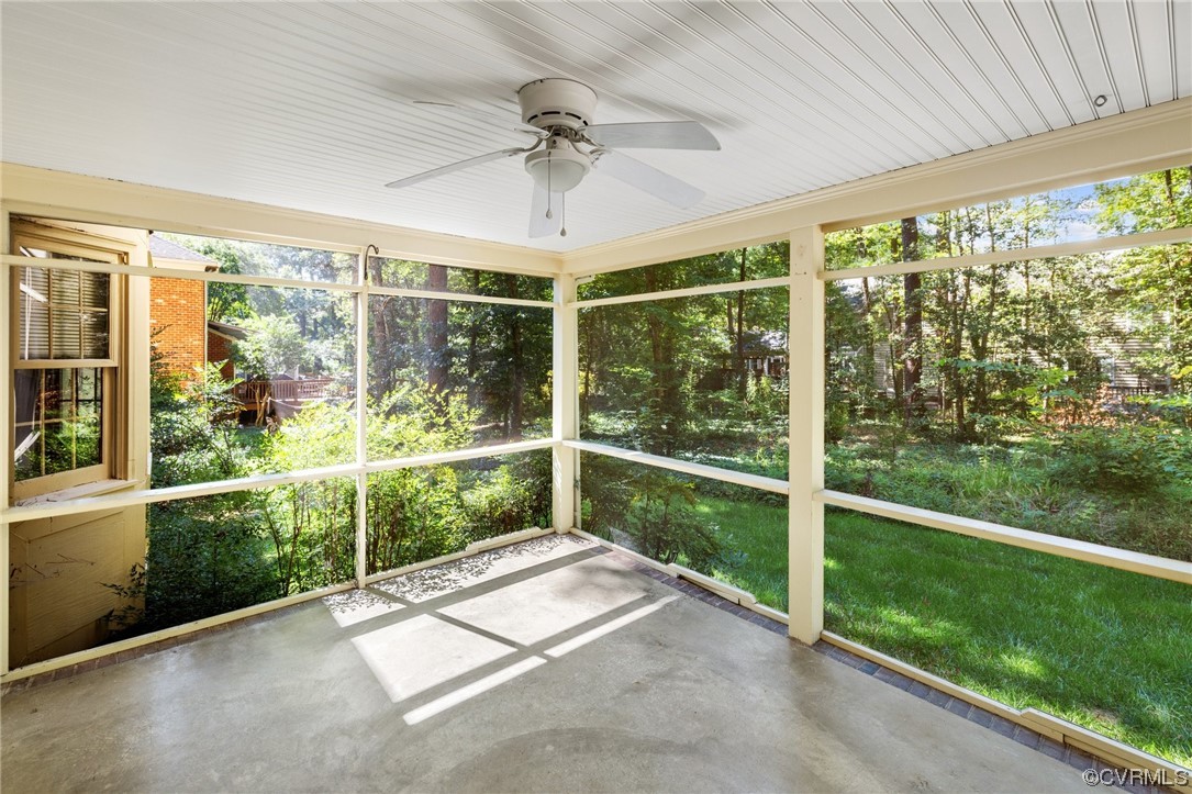1806 Plain View Road Henrico, VA 23238 - Photo 31 of 33 a view of outdoor space with balcony