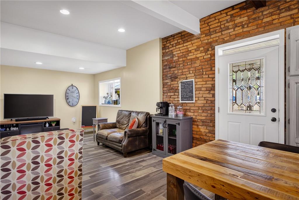 360 Wayne Street Beaver, PA 15009 - Photo 18 of 50