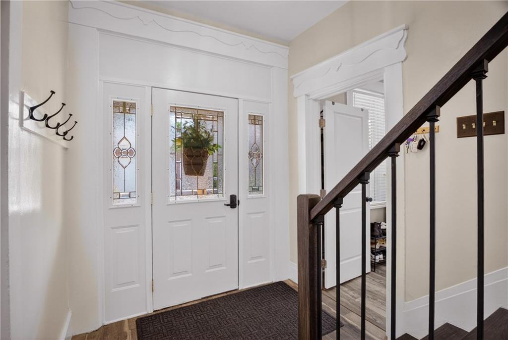 360 Wayne Street Beaver, PA 15009 - Photo 5 of 50