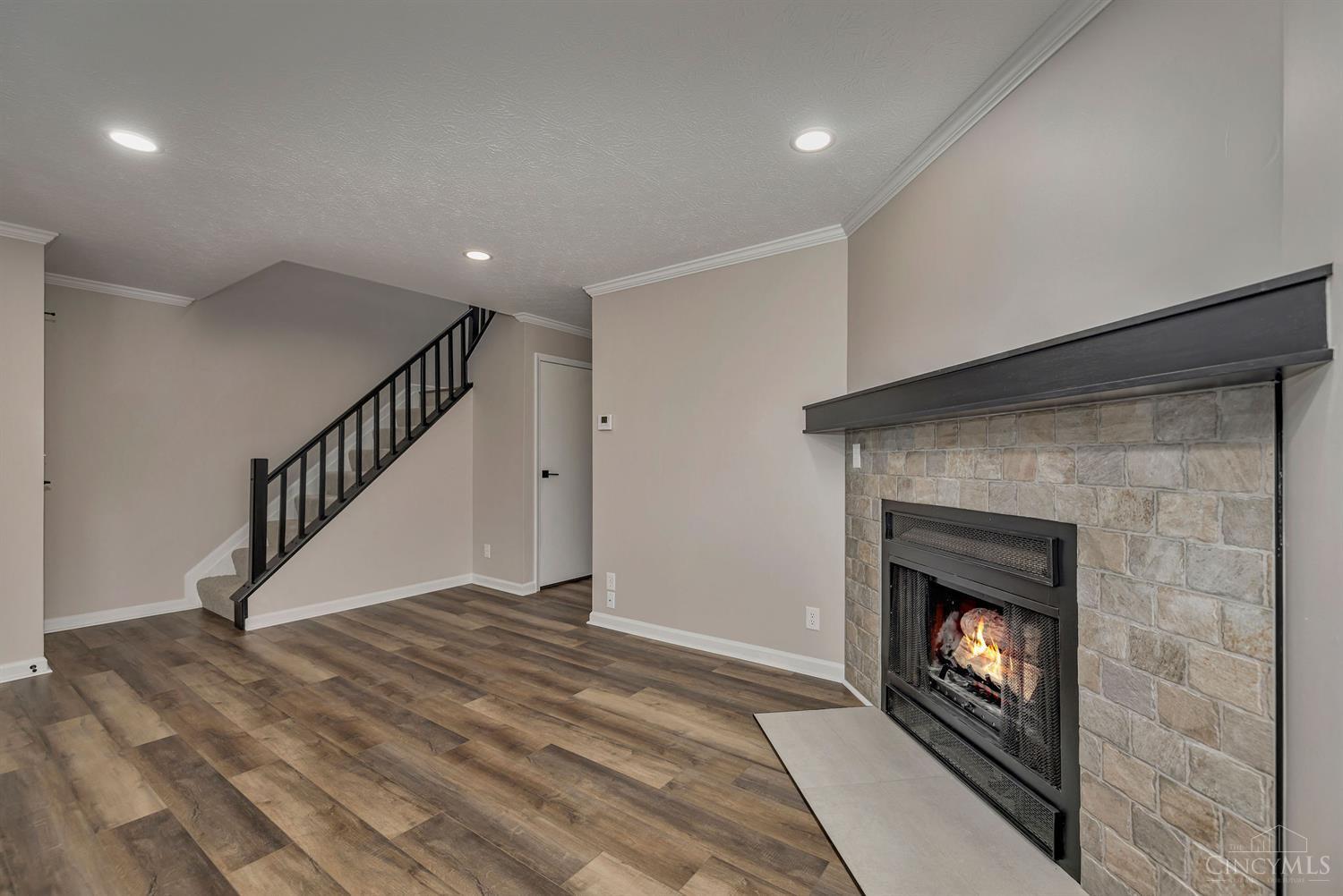 5644 Springdale Road Cincinnati, OH 45251 - Photo 16 of 53