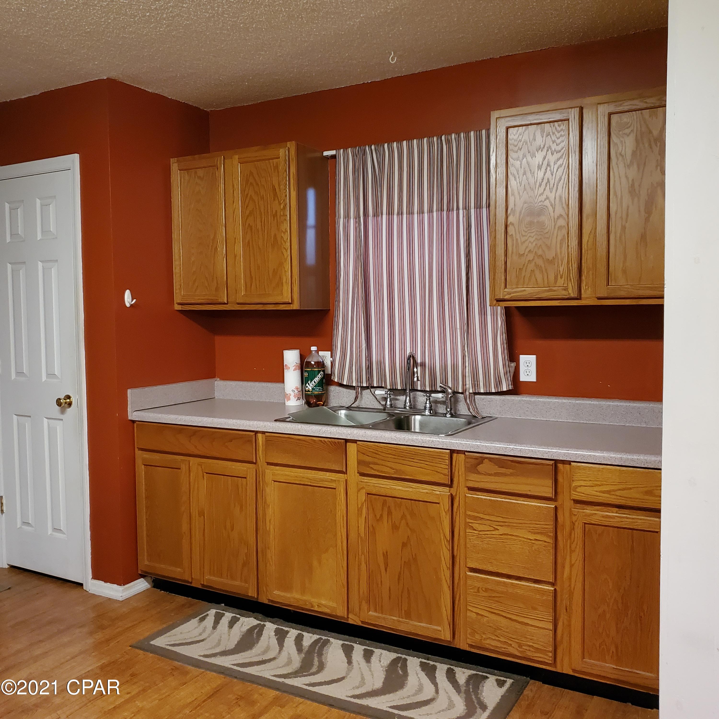 768 Lakepoint Road Alford, FL 32420 - Photo 10 of 22 Gallery Image 10