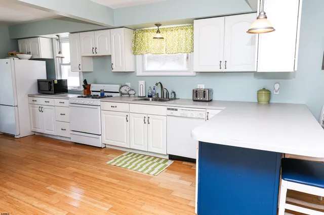 $3,250 | 239 South 6th, Brigantine, NJ 08203