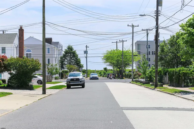 $3,250 | 239 South 6th, Brigantine, NJ 08203