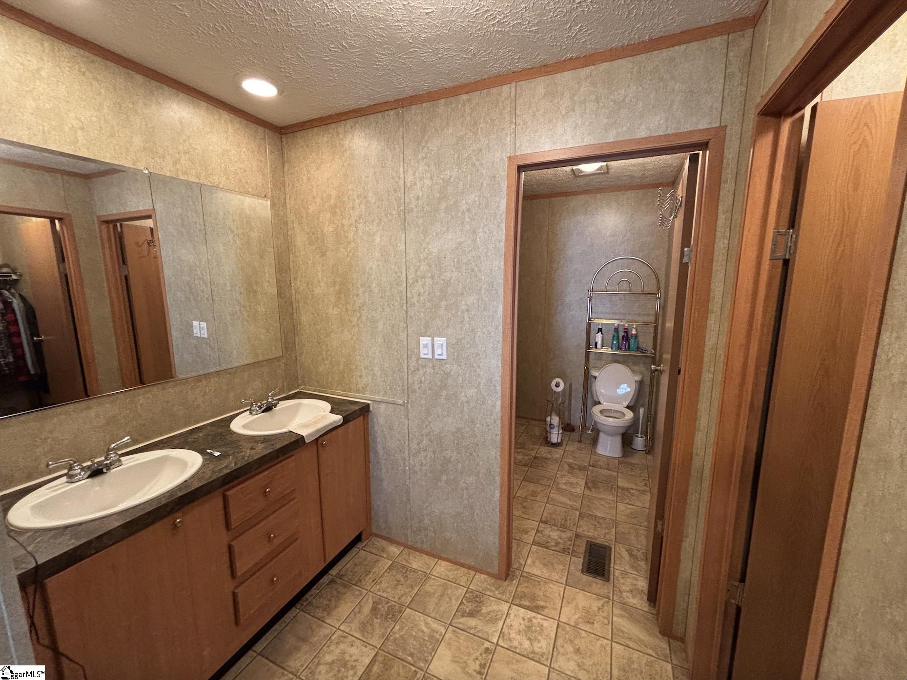 383 Ellison Road, Unit 381 Belton, SC 29627 - Photo 8 of 21