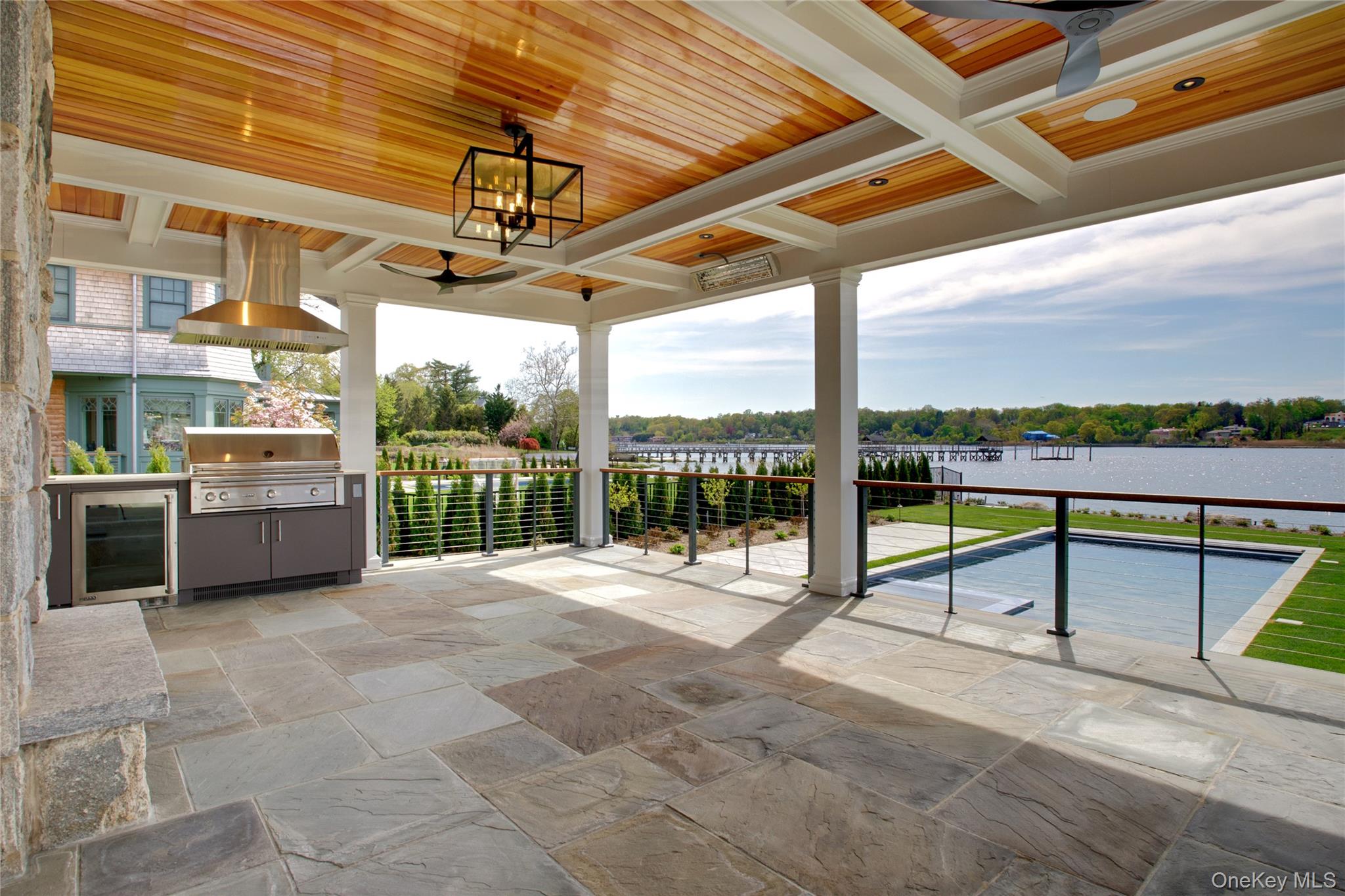 71 Lake Road Manhasset, NY 11030 - Photo 43 of 46