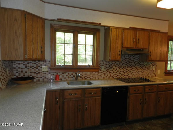 2105 Steele Road Bushkill, PA 18324 - Photo 16 of 59 Gallery Image 16