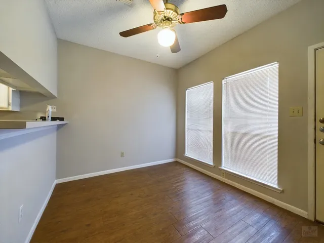 $1,595 | 2901 San Jacinto Boulevard, Unit 105, Austin, TX 78705