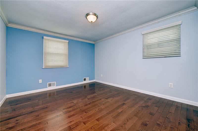 67 Stancey Road Pittsburgh, PA 15220 - Photo 19 of 23 Gallery Image 19