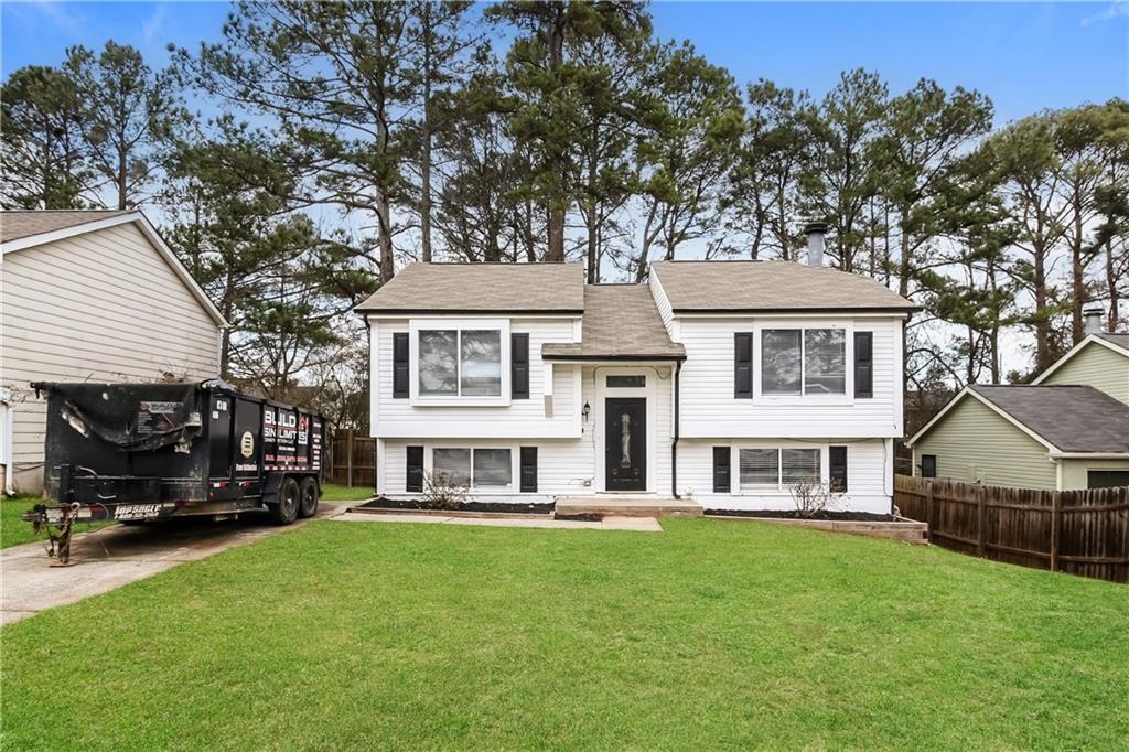 6158 Raintree Bend Lithonia, GA 30058 - Photo 1 of 20