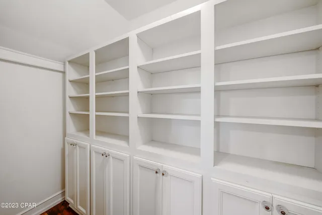 $3,500 | 2316 West Beach Drive, Panama City, FL 32401