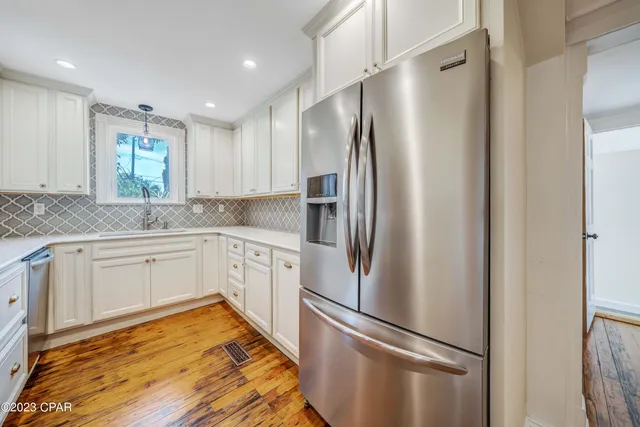 $3,500 | 2316 West Beach Drive, Panama City, FL 32401