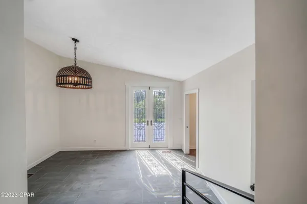 $3,500 | 2316 West Beach Drive, Panama City, FL 32401