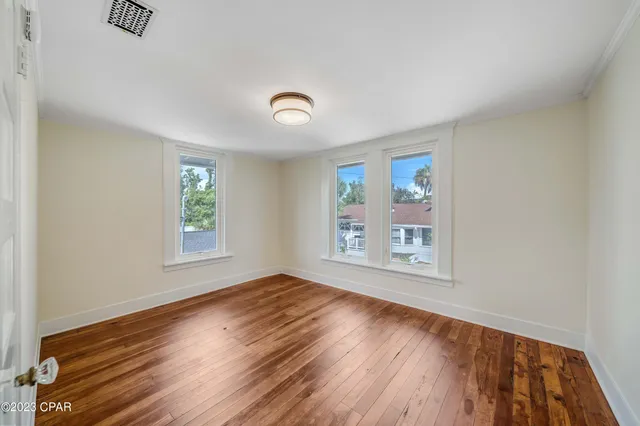 $3,500 | 2316 West Beach Drive, Panama City, FL 32401