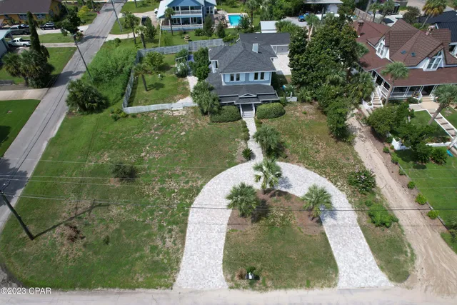 $3,500 | 2316 West Beach Drive, Panama City, FL 32401