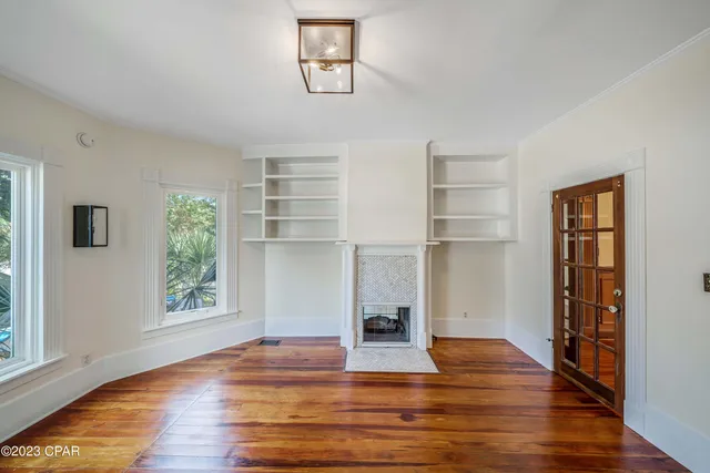 $3,500 | 2316 West Beach Drive, Panama City, FL 32401