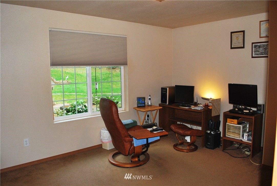 370 East Sunset Ridge Road Union, WA 98592 - Photo 15 of 25 Gallery Image 15