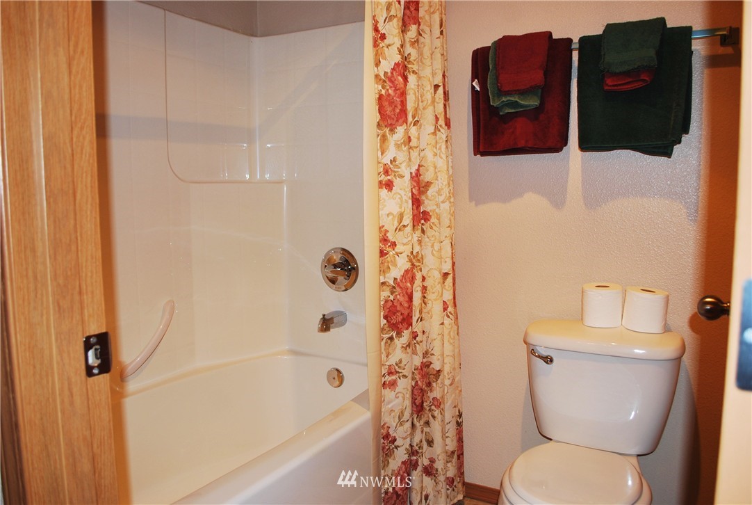 370 East Sunset Ridge Road Union, WA 98592 - Photo 17 of 25 Gallery Image 17