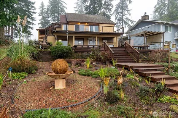 $530,000 | 2980 East Mason Lake Drive East, Grapeview, WA 98546