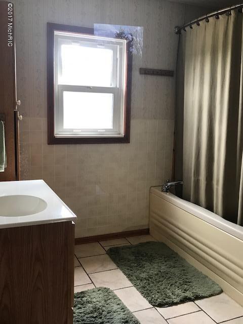 738 South Bossett Road Ravenna, MI 49451 - Photo 16 of 37 thumbnail_IMG_0079